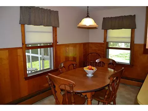 37 Buttonwoods Ave, Warwick, RI 02886 photo 8