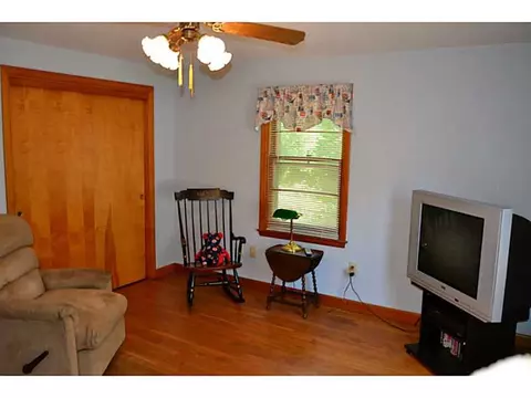 37 Buttonwoods Ave, Warwick, RI 02886 photo 14