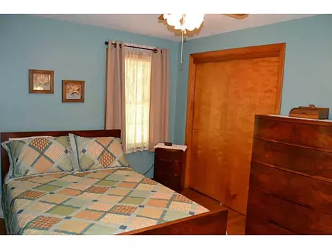 37 Buttonwoods Ave, Warwick, RI 02886 photo 12