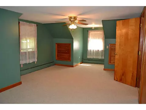 37 Buttonwoods Ave, Warwick, RI 02886 photo 17