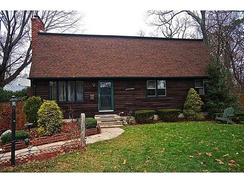 3 Faroe Ct, Warwick, RI 02889 photo 1