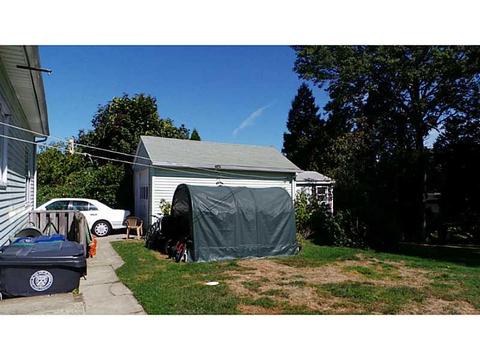 2 Friendly Dr, Warwick, RI 02888 photo 4