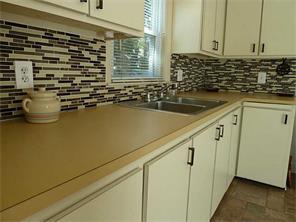 271 Pierce Ave, Warwick, RI 02888 photo 10