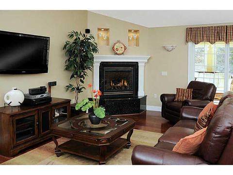 82 Gauthier Dr, Woonsocket, RI 02895 photo 13