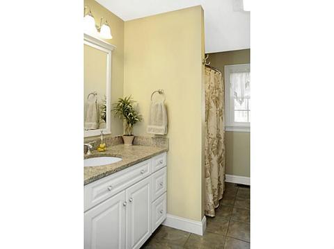 82 Gauthier Dr, Woonsocket, RI 02895 photo 15