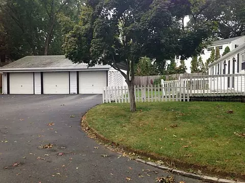 64 Rutherford Ave, Warwick, RI 02886 photo 4