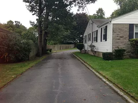 64 Rutherford Ave, Warwick, RI 02886 photo 9