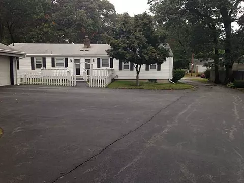 64 Rutherford Ave, Warwick, RI 02886 photo 6