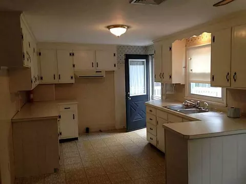 64 Rutherford Ave, Warwick, RI 02886 photo 14
