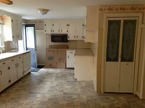 64 Rutherford Ave, Warwick, RI 02886 photo 12
