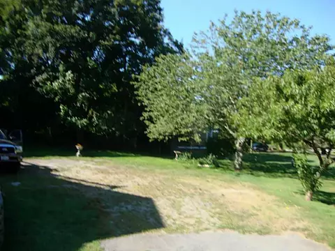 385 Third Beach Rd, Middletown, RI 02842 photo 15