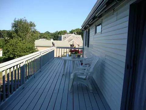 385 Third Beach Rd, Middletown, RI 02842 photo 5