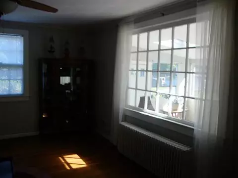 385 Third Beach Rd, Middletown, RI 02842 photo 17