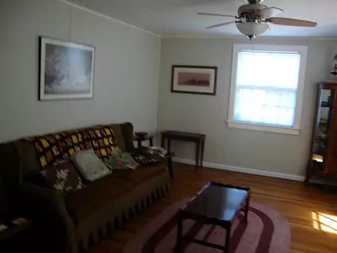 385 Third Beach Rd, Middletown, RI 02842 photo 3