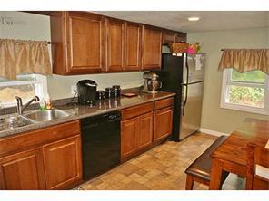 32 Everson Dr, Glocester, RI 02814 photo 4