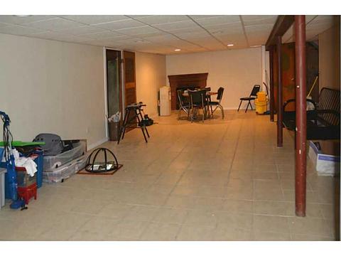 229 Mapleton St, Cranston, RI 02910 photo 8