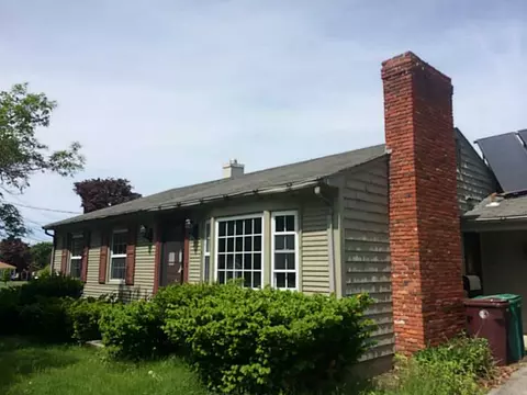 5 Halsey Rd, Woonsocket, RI 02895 photo 1