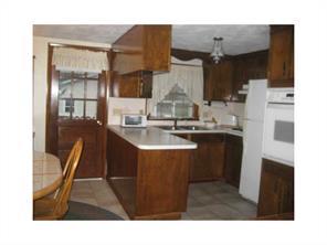 97 Sunrise Ave, Woonsocket, RI 02895 photo 9