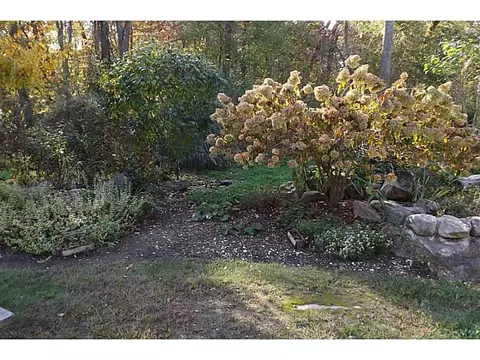 590 S County Trl, Exeter, RI 02822 photo 1