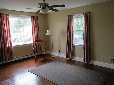 17 Tarleton St, Warwick, RI 02889 photo 2