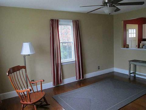 17 Tarleton St, Warwick, RI 02889 photo 3