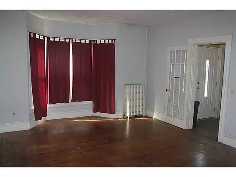 102 Broad St, Warwick, RI 02888 photo 8