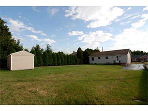 11 Harrison Ave, Westerly, RI 02891 photo 3
