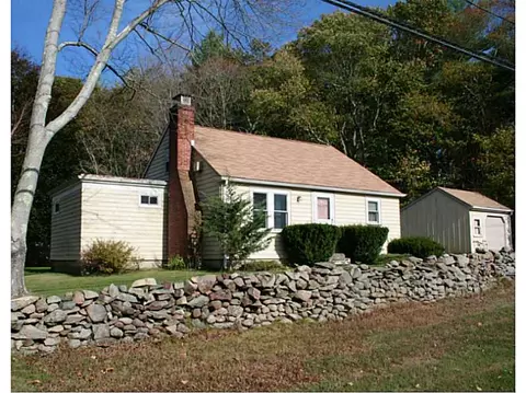 165 Danforth St, Rehoboth, MA 02769 photo 2