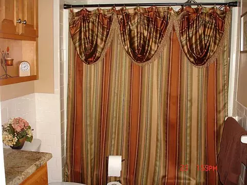 28 Surrey Ln, Woonsocket, RI 02895 photo 18
