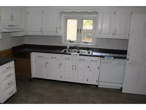 119 Fifth Ave, Woonsocket, RI 02895 photo 5