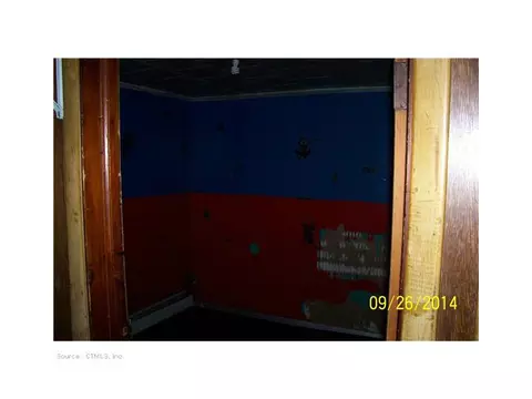 37 Batterson Ave, Westerly, RI 02891 photo 6