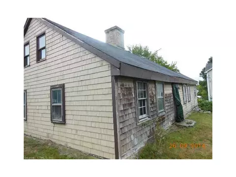 37 Batterson Ave, Westerly, RI 02891 photo 13