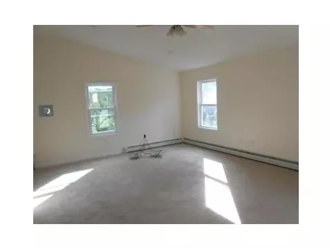281 Boulder View Dr, Warwick, RI 02886 photo 9