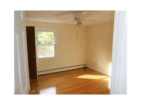 281 Boulder View Dr, Warwick, RI 02886 photo 10