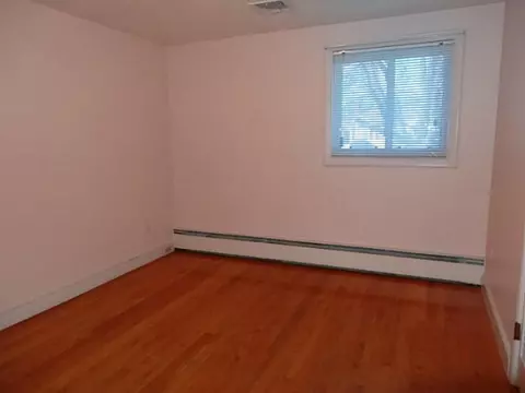 36 Commodore Ave, Warwick, RI 02889 photo 7