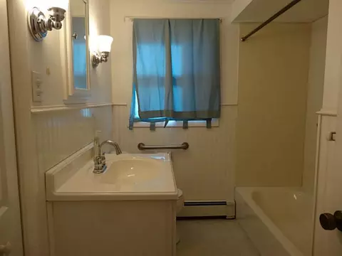 36 Commodore Ave, Warwick, RI 02889 photo 4