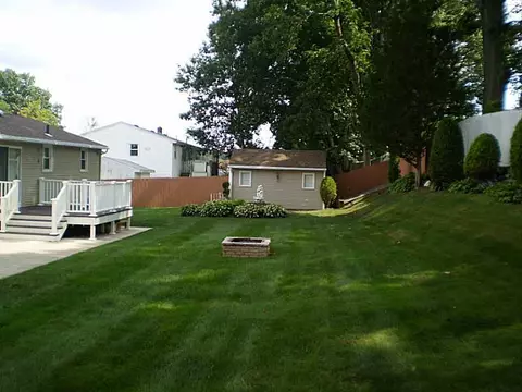 19 Eagle Rd, Cranston, RI 02920 photo 5