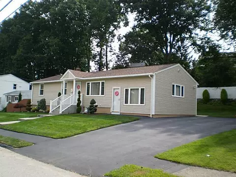 19 Eagle Rd, Cranston, RI 02920 photo 1