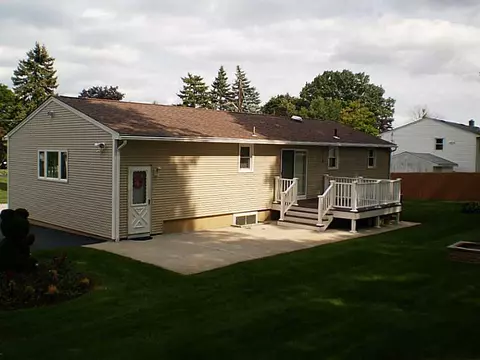19 Eagle Rd, Cranston, RI 02920 photo 3