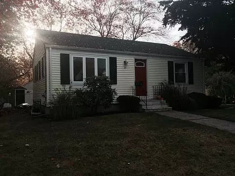 29 Colgate St, Warwick, RI 02888 photo 1