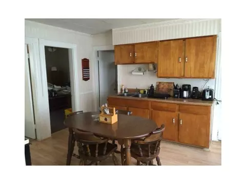 733 3rd Ave, Woonsocket, RI 02895 photo 4