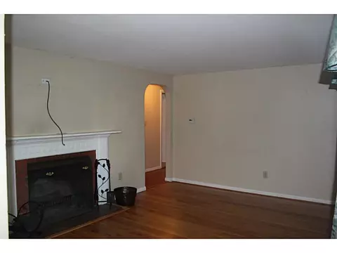 32 Haverford Rd, Warwick, RI 02886 photo 8