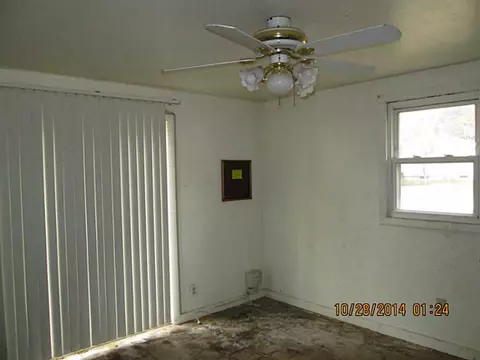 178 Asylum Rd, Warwick, RI 02886 photo 11