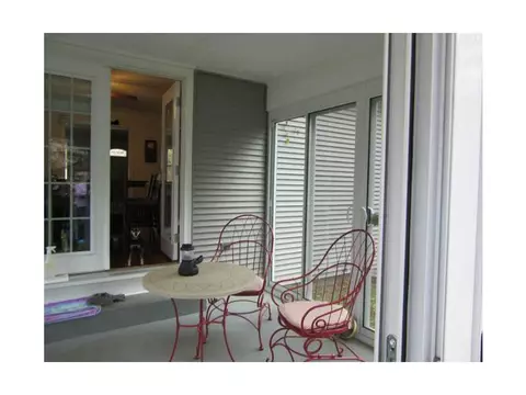 21 Coldbrook Rd, Warwick, RI 02888 photo 11