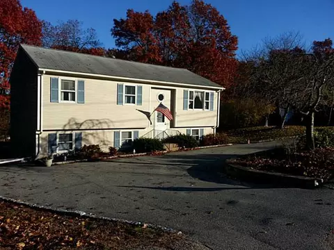 14 Monroe Dr, Coventry, RI 02816 photo 1
