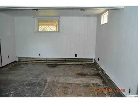 67 Cooper Ave, Woonsocket, RI 02895 photo 9