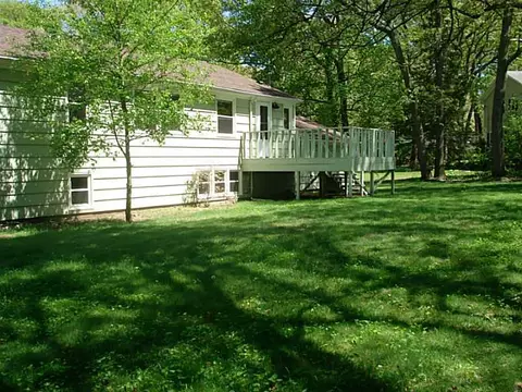 77 Landmark Rd, Warwick, RI 02886 photo 3