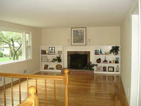 77 Landmark Rd, Warwick, RI 02886 photo 5