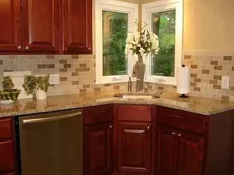 77 Landmark Rd, Warwick, RI 02886 photo 8