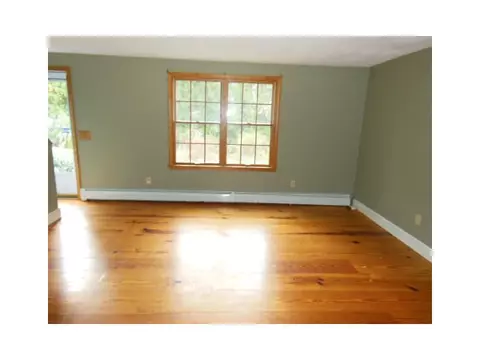 18 Rose Dr, Exeter, RI 02822 photo 8